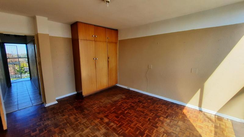 2 Bedroom Property for Sale in Labiance Estate Western Cape